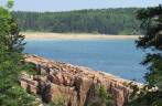 A bela Sand Beach, no Acadia National Park, no Maine - Estados Unidos